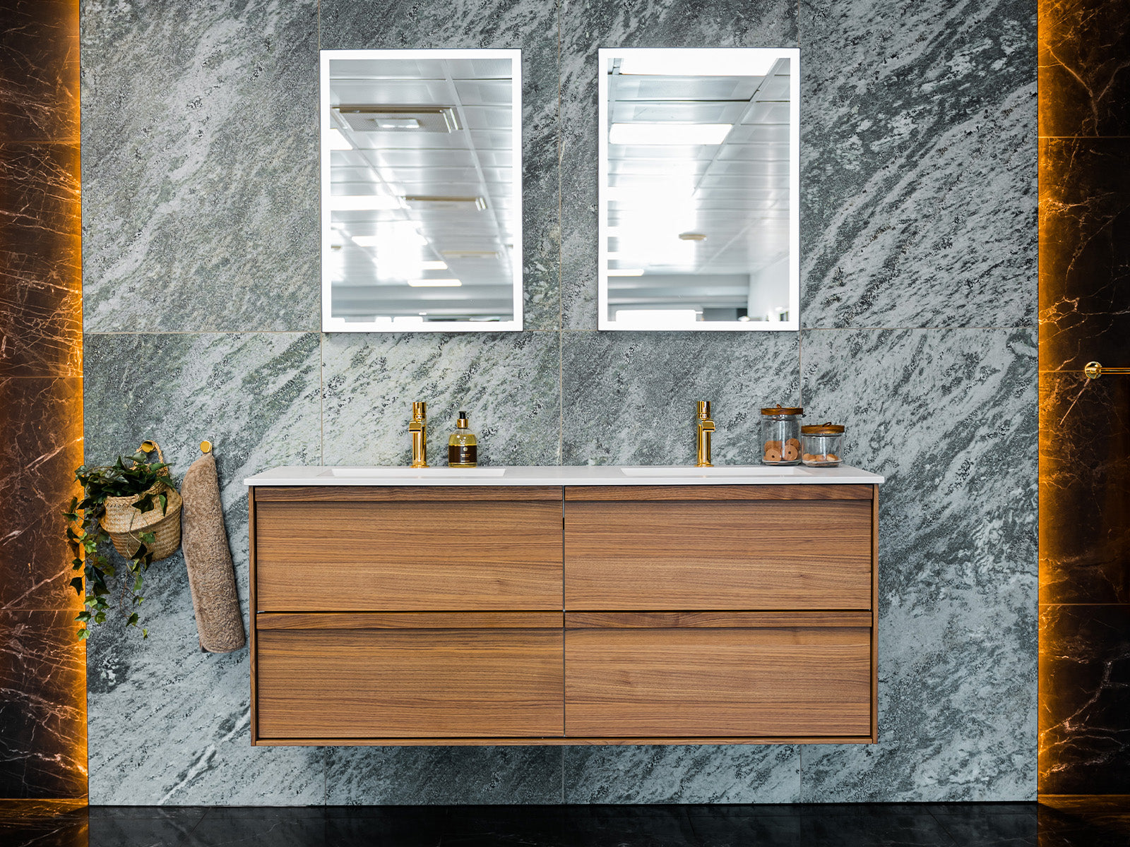 Renoverat badrum i Studio Badrum showroom med badrumsinredning från Haven, Tapwell och Bricmate